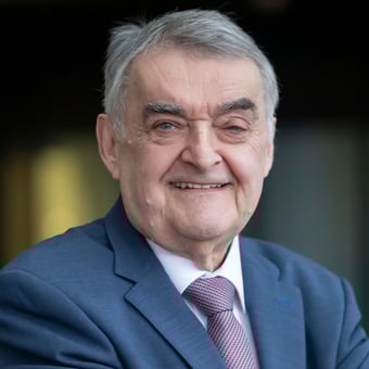 TableBriefings_herbertreul_mdi_nrw_webseite-1